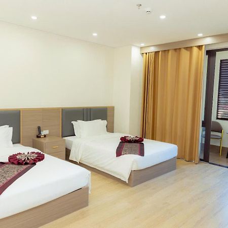 Hong Van Grand Hotel Mong Cai Bagian luar foto