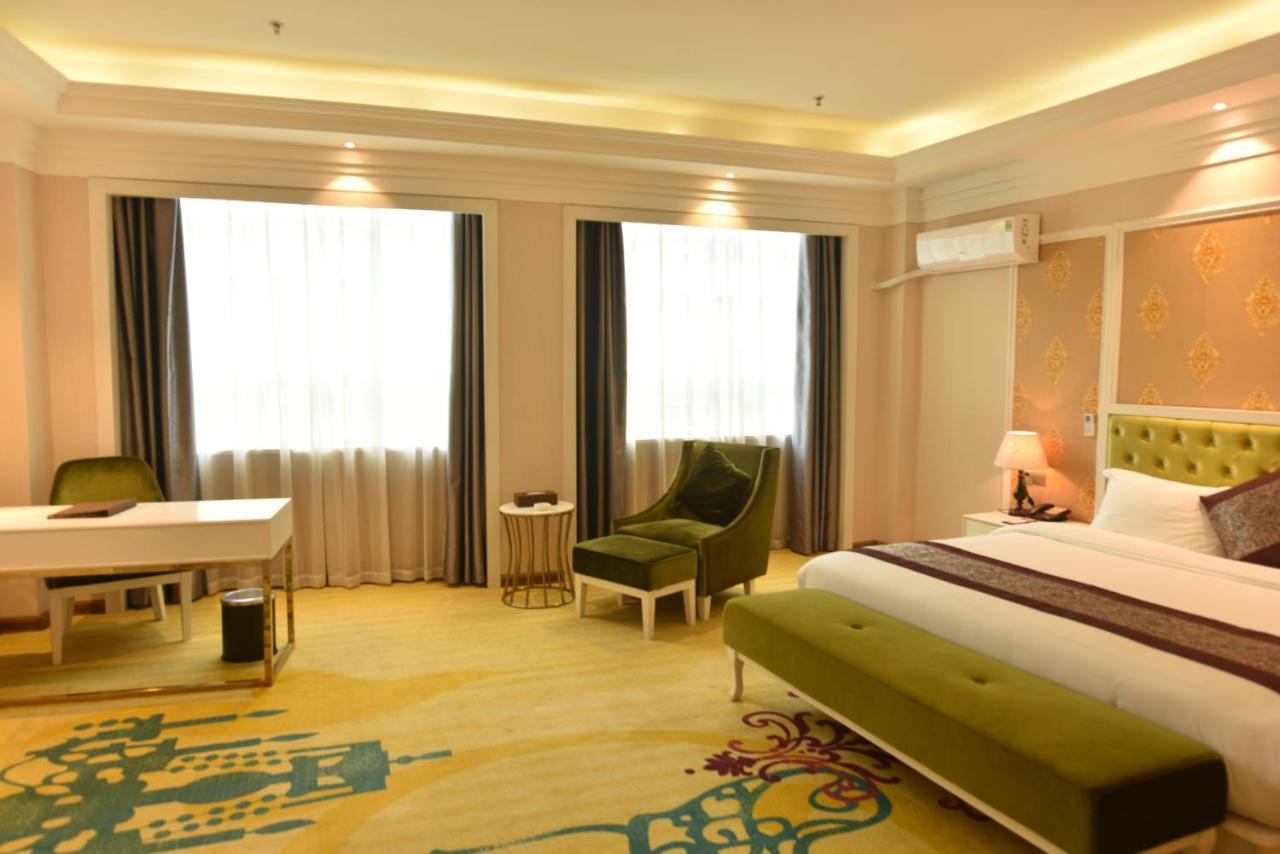 Hong Van Grand Hotel Mong Cai Bagian luar foto